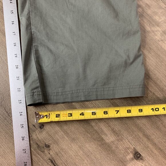 Danskin Womens Capri Pants Size 40 x 24 Olive / Army Green Elastic Waist - Picture 5 of 7